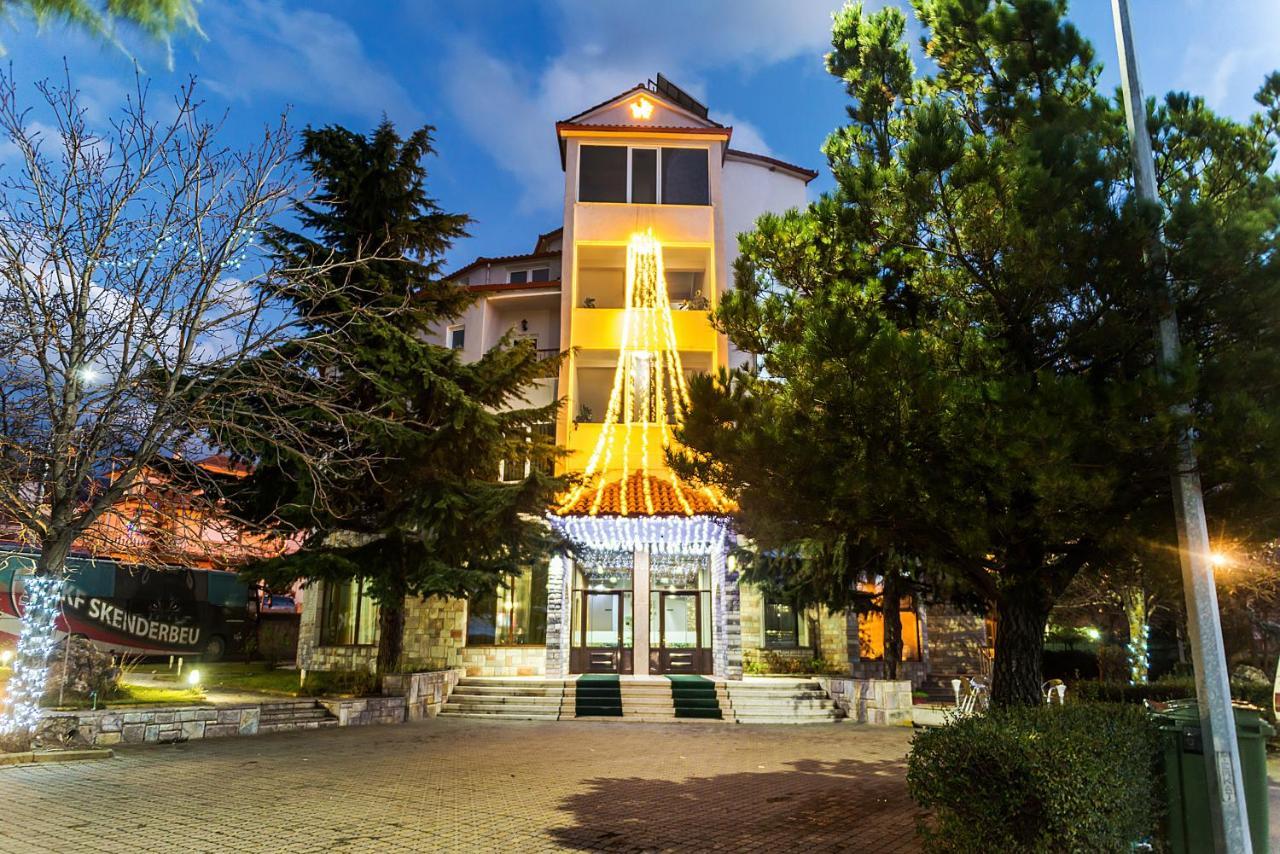 Hotel George Korcza Zewnętrze zdjęcie