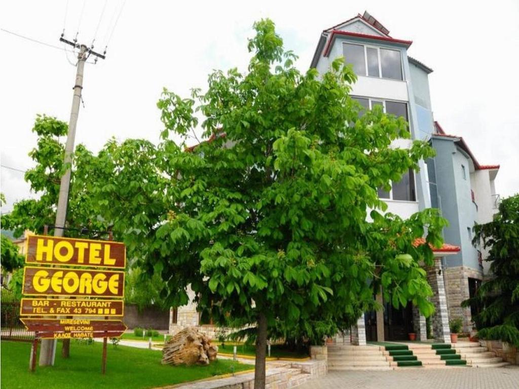 Hotel George Korcza Zewnętrze zdjęcie