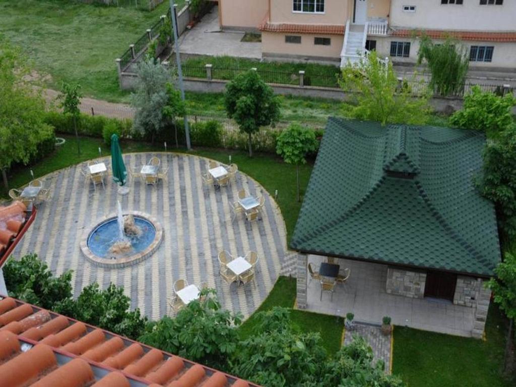 Hotel George Korcza Zewnętrze zdjęcie